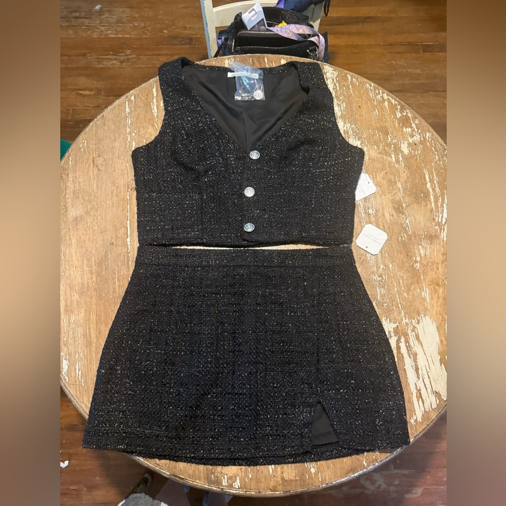 Elegant Black Women's Skirt Set